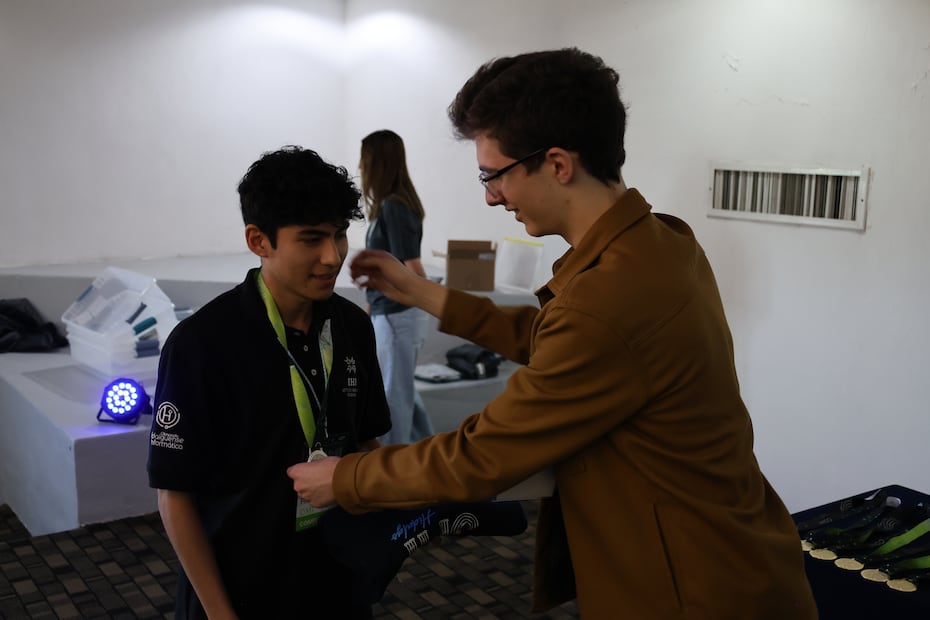 ¡Reconocimiento a su esfuerzo, preparación y talento tecnológico! Foto: SEPH
