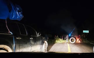 Vecinos de Santa María bloquean carretera México - Tampico, en Tlanchinol
