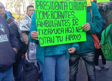 Comerciantes de Tizayuca protestan en Palacio Nacional contra abusos municipales