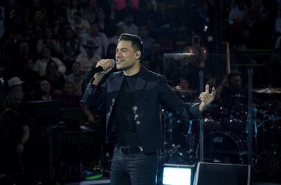Conquista Carlos Rivera a sus fans en la Feria San Francisco 2023