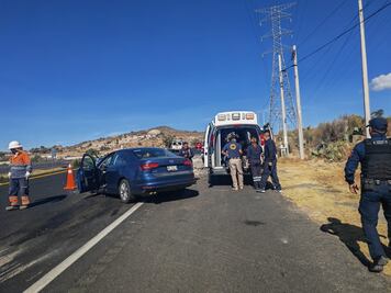 Impactan vehículo en la Pachuca-Tulancingo