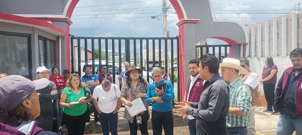 Vecinos de Las Glorias exigen solución al deterioro urbano e inundaciones en Tulancingo