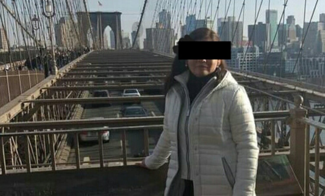 El delito de peculado está previsto en el artículo 308 del Código Penal para el Estado de Hidalgo y lo comete el "servidor público que para su beneficio o el de otra persona física o moral, se apropie, utilice o distraiga de su objeto, dinero, valores, fincas o cualquier otro bien perteneciente a los Poderes del Estado, Dependencias o Entidades de la Administración Pública del Estado, de los Municipios o a un particular”.