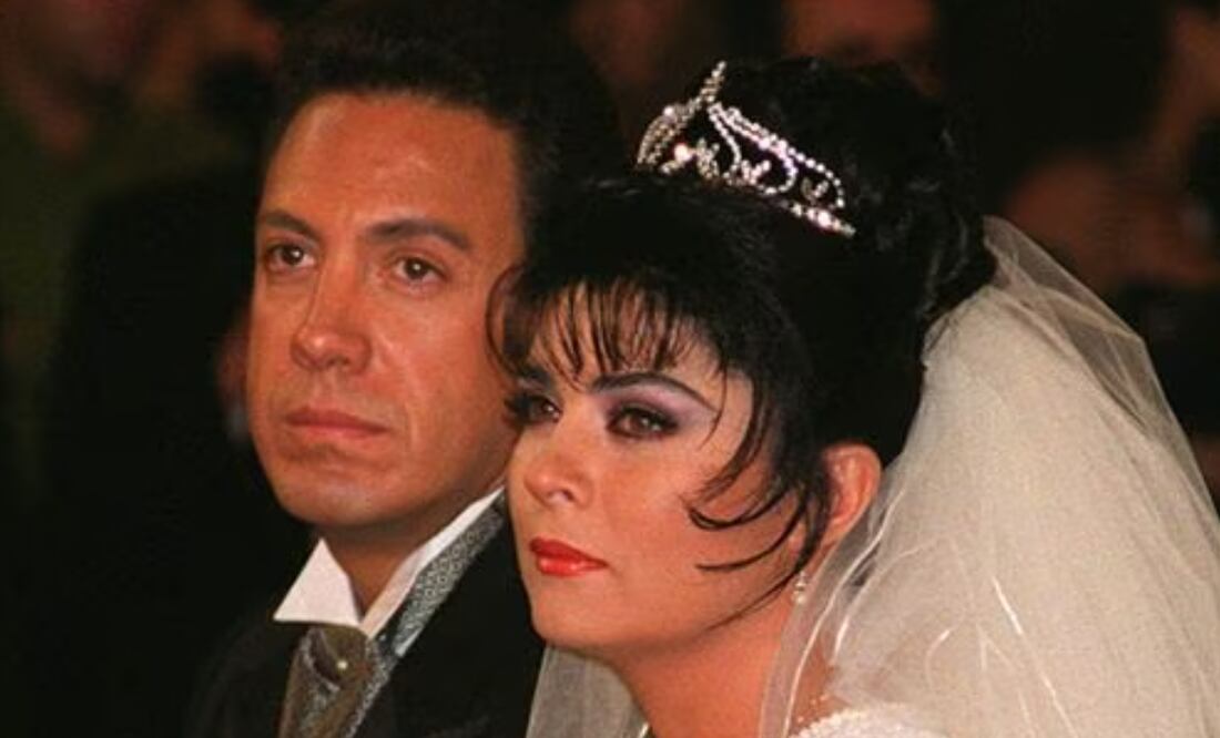 La boda de Victoria Ruffo y Omar Fayad se llevó a cabo en la parroquia de San Agustín y la fiesta en un hotel de lujo, ubicado la CDMX | Foto: El Universal