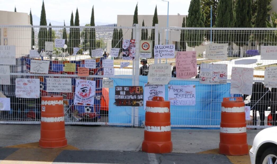 La UAEH cuenta con 15 Institutos y Escuelas Superiores (estas en municipios al interior de la entidad), así como siete preparatorias, según muestra su página oficial. Foto: Luis Soriano