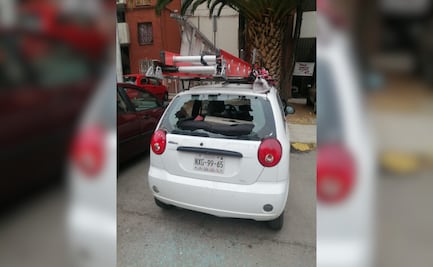 Roban artículos valiosos de un auto en el sur de Pachuca