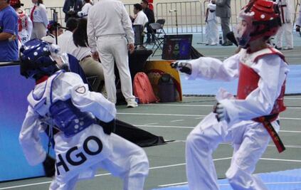 Reconocen esfuerzo y resultados de más de 500 deportistas y entrenadores hidalguenses