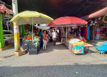 Altercado entre comerciantes y reglamentos municipales