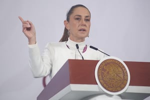 Sheinbaum descarta legislar la alternancia en candidaturas a gubernaturas