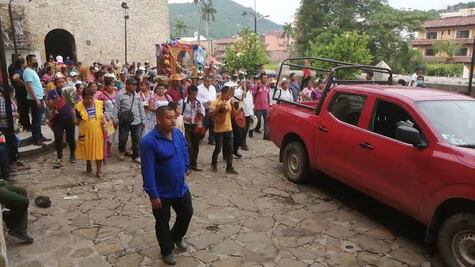 Celebración colorida y fervorosa en Huejutla por el Día de la Candelaria