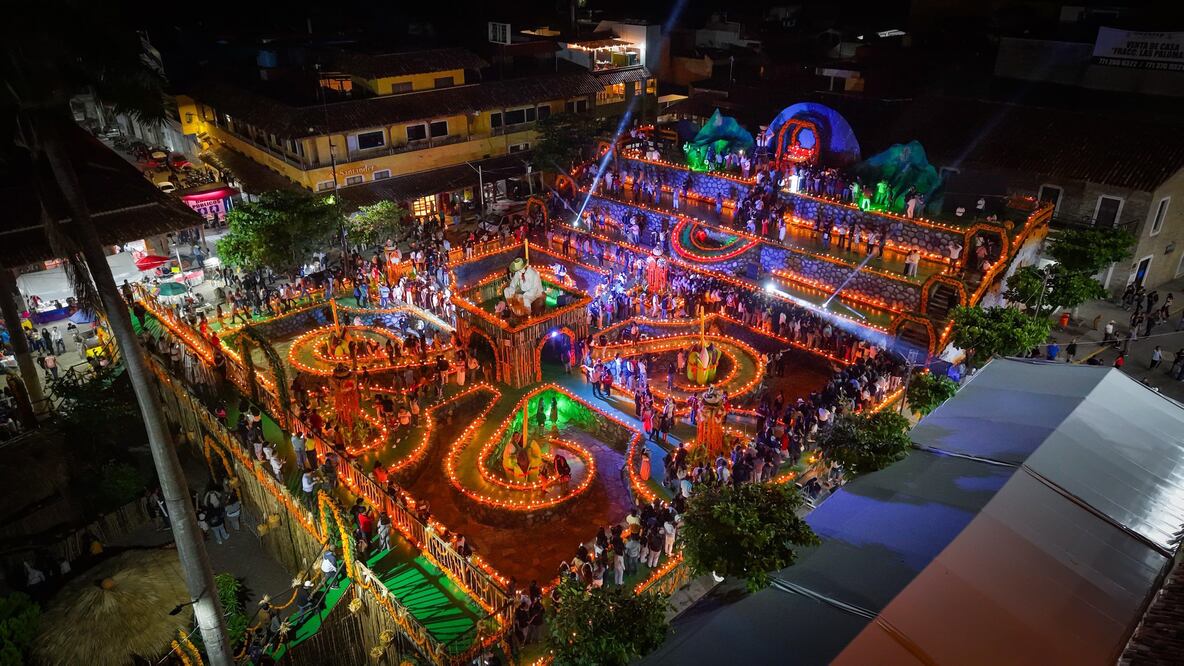 Desde el lunes 3 de noviembre, los turistas comenzaron a retornar a sus lugares de origen; sin embargo, algunos permanecen en la región para conocer más sobre sus tradiciones.