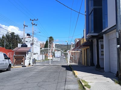 Rector de la UAEH minimiza daños en viviendas por obras de Ciudad del Conocimiento