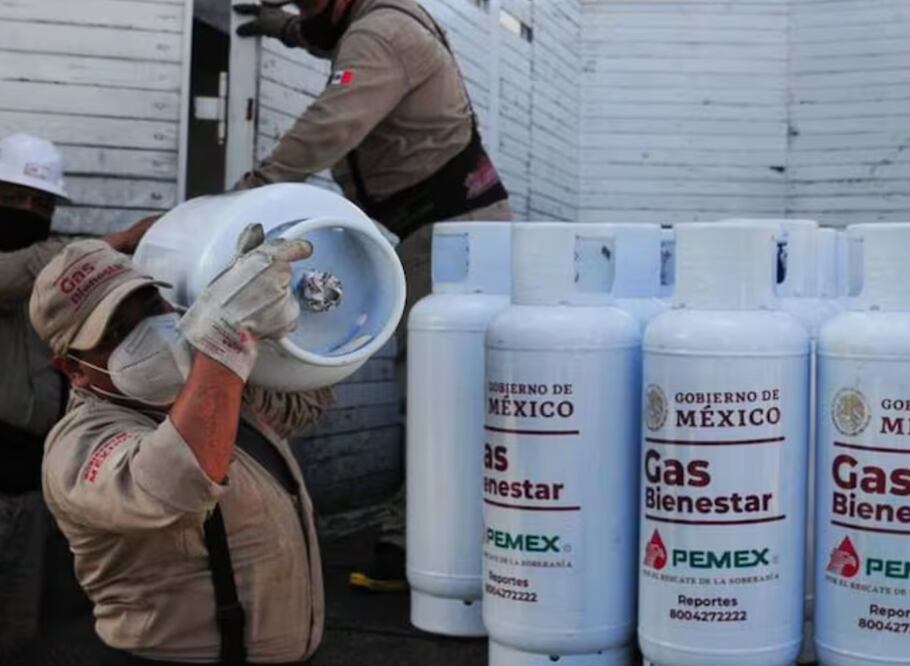 En su primer año de operaciones Gas Bienestar reportó gastos por mil 298.3 millones de pesos por los cilindros adquiridos y otro tanto en la reparación de tanques que fueron recibidos en mal estado. Foto: Archivo EL UNIVERSAL