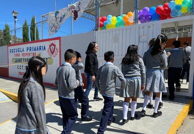 Este lunes se estima que regresaron a las aulas 750 mil escolares