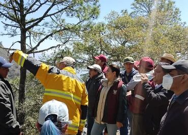 Avanza el combate al incendio en Zimapán; 85% de control y 50% de liquidación