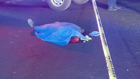 Hombre muere atropellado por camión repartidor en la México-Tuxpan