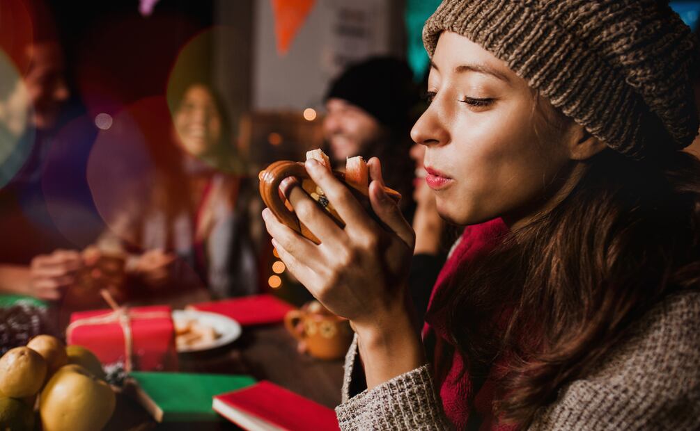 El ponche de frutas es una infusión que se consume tradicionalmente durante las posadas y Nochebuena | Imagen ilustrativa