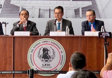 Comparece Olivares Reyna ante el Congreso local