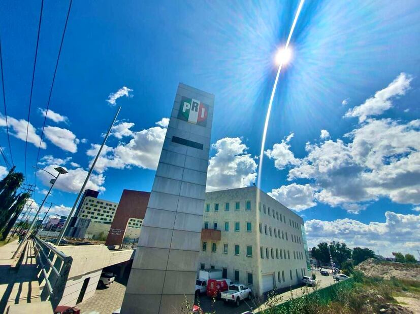 Fuerza y corazón por Hidalgo registra candidaturas a diputados; PRI se queda con 10 | Foto: Marco Carrillo