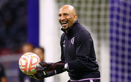 Conejo Pérez ve difícil que Ochoa vaya al Mundial; escogió a sus candidatos para la portería de la selección