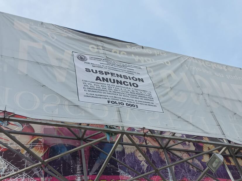 La concesión no tuvo costo, aunque la empresa de publicidad debía cumplir con diversas acciones en favor del municipio, como rehabilitar el elevador del puente peatonal del Río de las Avenidas.