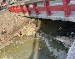 Denuncian olores fétidos y aumento de basura en el Río Papalote de Tizayuca