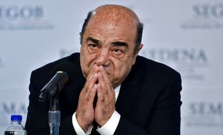 Juez concede prisión domiciliaria a Murillo Karam