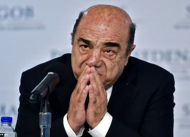 Hija de Murillo Karam exige que su padre siga su proceso en libertad