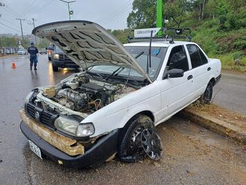 Accidente en la México-Tampico deja a una mujer lesionada tras chocar contra poste de alumbrado