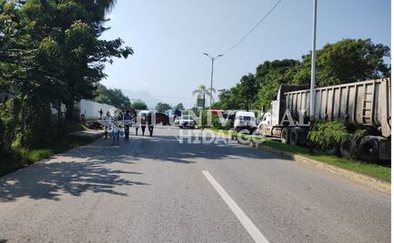 Abren libramiento Las Tres Huastecas, luego de horas de bloqueo 