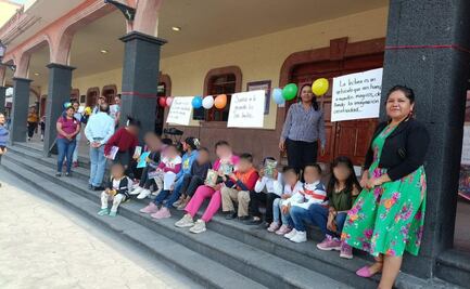 Con tendedero en primaria de Alfajayucan pide donación de libros
