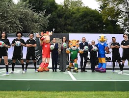 Presidenta Claudia Sheinbaum presenta la Copa Mundial FIFA 2026