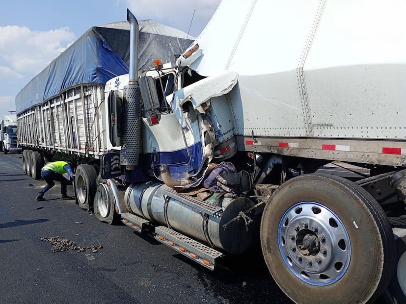 Dos carambolas en el Arco Norte dejan un muerto y caos vial | Foto: especial