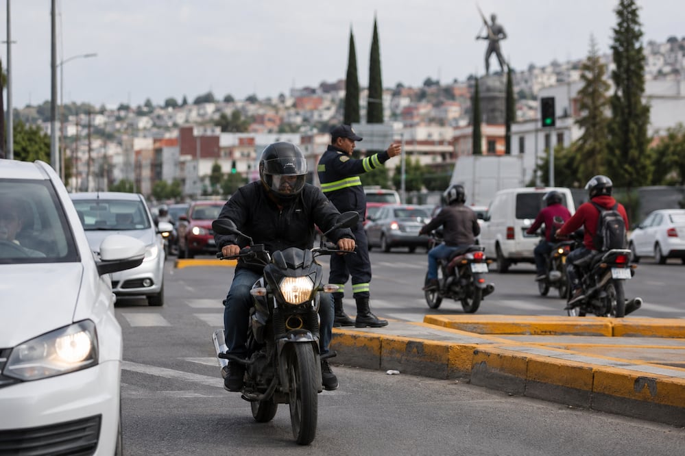 Se disparan los accidentes de motocicleta en Pachuca | Imagen generada con IA