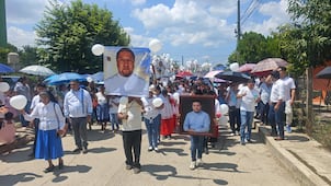 Dan último adiós al sacerdote Román de la Cruz en Huejutla