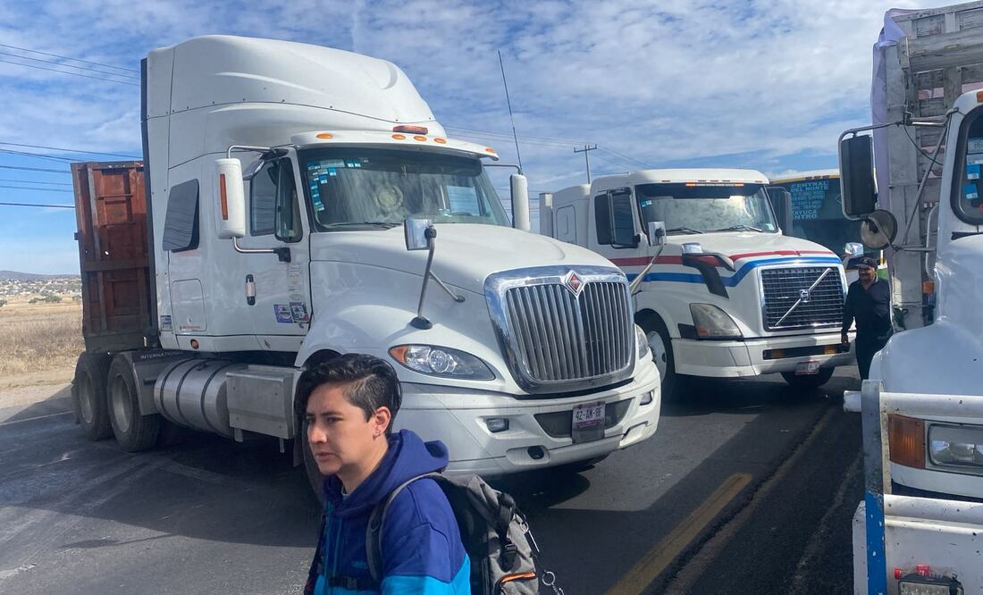 Amotac en contra de la prohibición del tránsito de unidades pesadas en acceso a Tulancingo I Foto Archivo