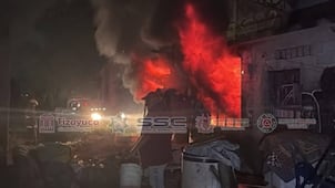 Incendio consume vivienda en la colonia El Pedregal, en Tizayuca