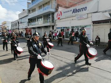 Participan cerca de 3 mil personas en desfile de Tulancingo