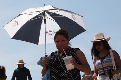Suman 55 casos de golpes de calor, deshidratación y quemaduras solares