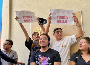 Piden destitución de directora de Escuela de Música y cierran sus oficinas hasta obtener una respuesta