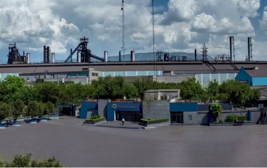 Jueza declara en quiebra a Altos Hornos de México. Foto: X @AceroAHMSA