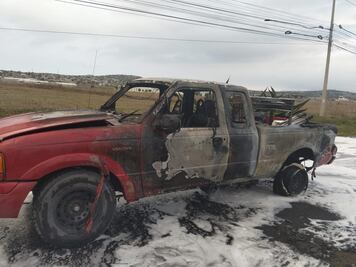Camioneta se incendia en la México-Pachuca; no hay lesionados