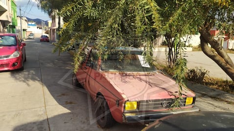 Retiran vehículos abandonados en Pachuca para mejorar seguridad y vialidad