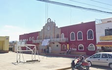 Regidores de San Salvador acusan a funcionaria municipal de prepotente