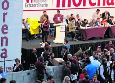 Morena reacomoda listas de plurinominales