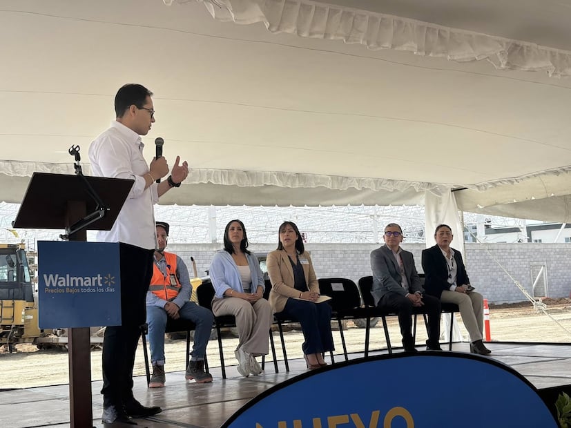 Colocan la primera piedra de nueva sucursal de Walmart en la Zona Plateada de Pachuca | Facebook: Rosa Danielle Lina Pérez