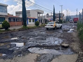 Lluvias dejan calles intransitables en zona metropolitana de Pachuca