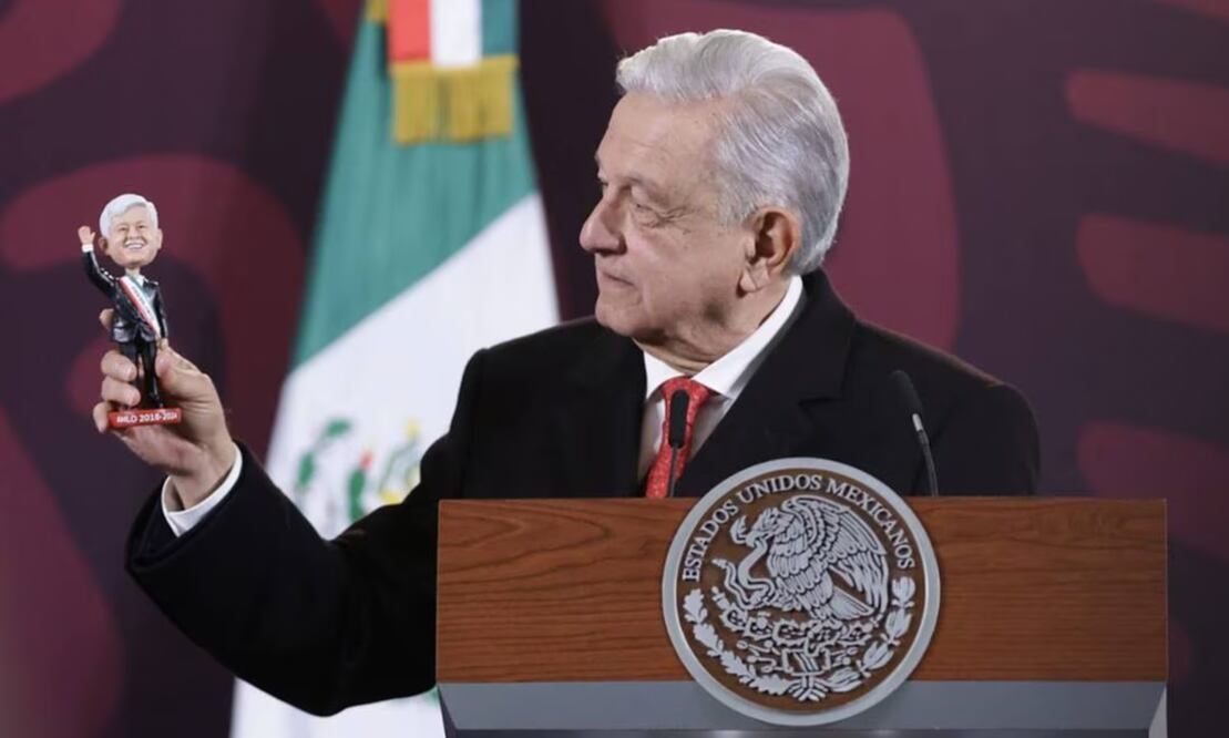 Este regalo fue exhibido por el propio Mandatario esta mañana en su conferencia de prensa en Palacio Nacional | Foto: El Universal