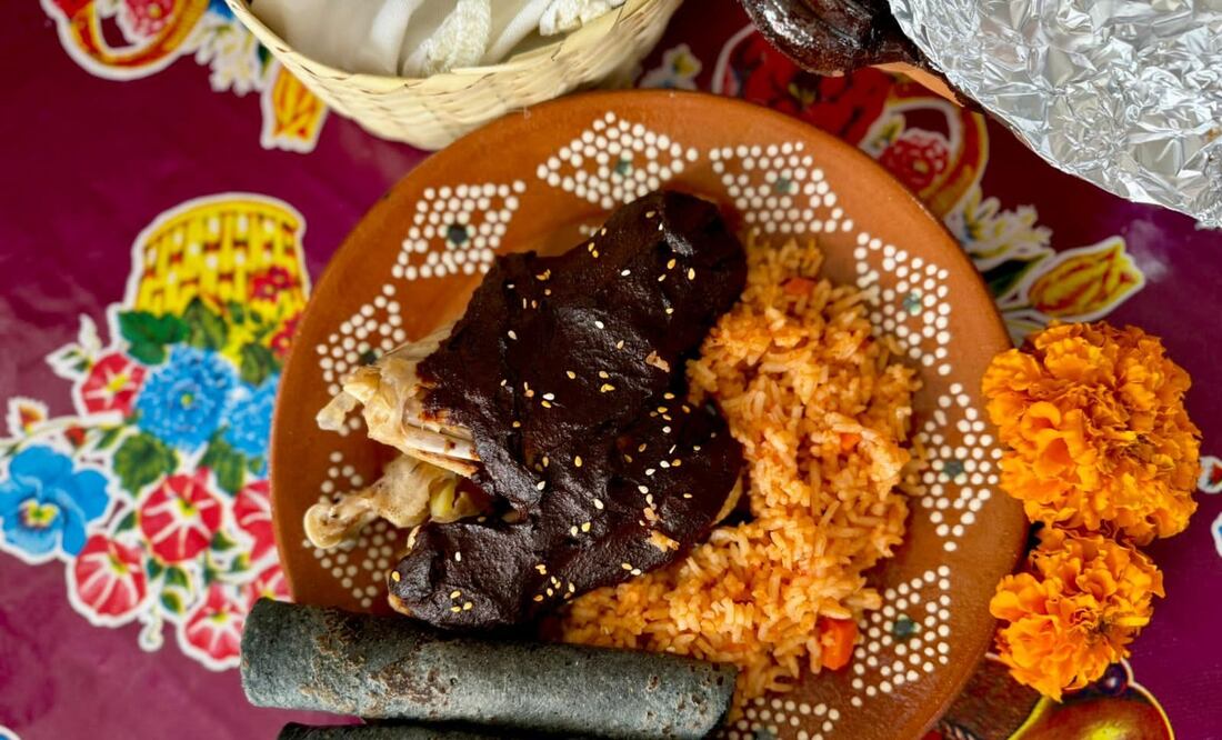 Santa Ana Hueytlalpan se prepara para la feria y concurso del Mole I
Fotos especiales